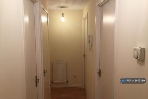 2 bedroom flat to rent, Farthingale Court, Waltham Abbey, EN9