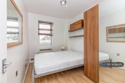 1 bedroom flat to rent, Sinclair Road, London, W14