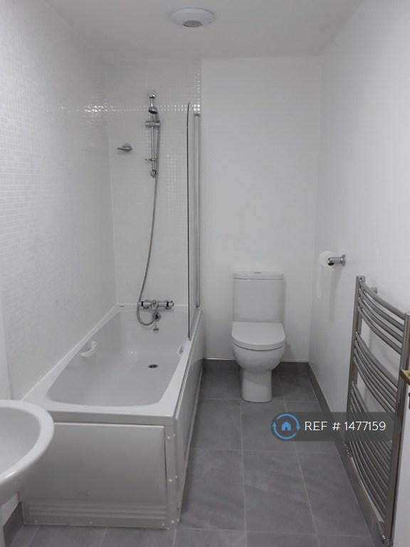 1st Floor Bathroom 2