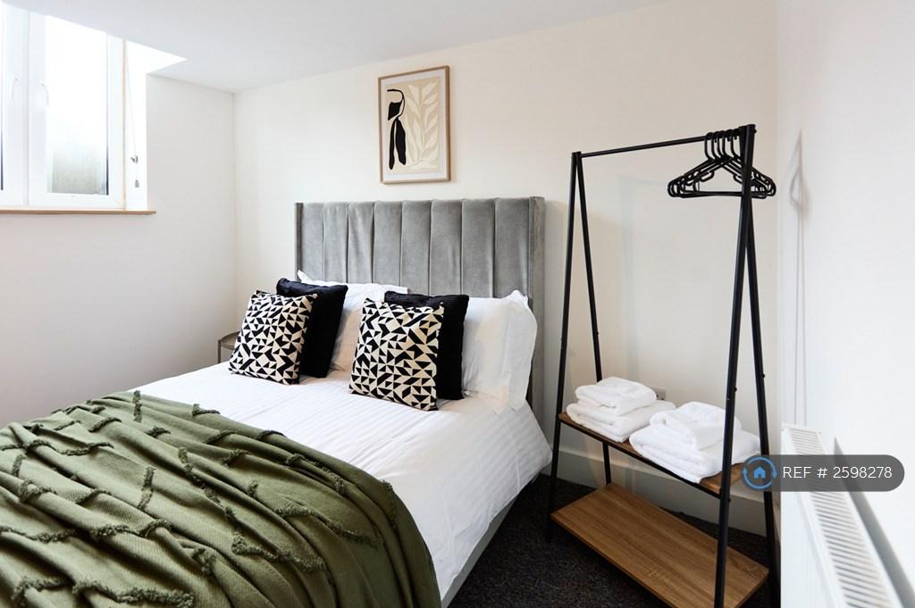 Double Bedroom Basement