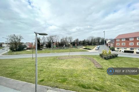 3 bedroom semi-detached house to rent, Trinity Way, Basingstoke, RG24