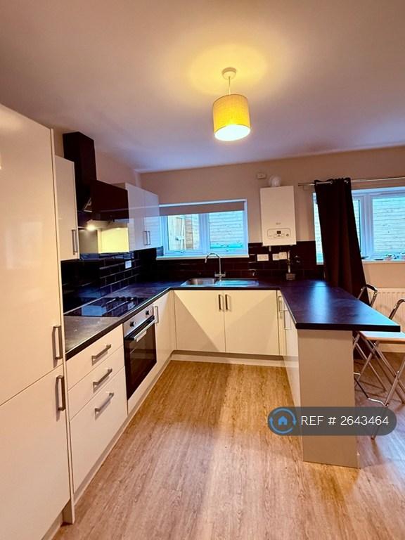 Kitchen With Breakfast Bar