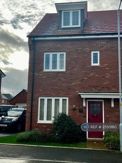 3 bedroom semi-detached house to rent, Featherstone Crescent, Heald Green, Cheadle, SK8