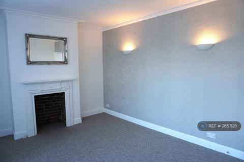 2 bedroom flat to rent, Ewell Road, Surbiton, KT6