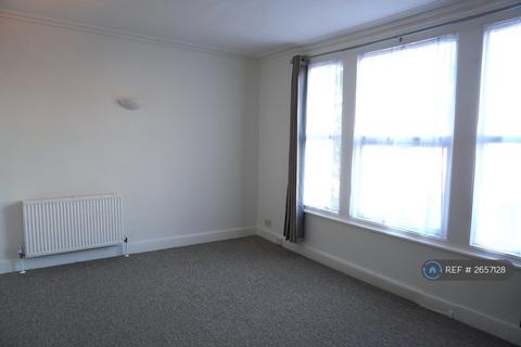 2 bedroom flat to rent, Ewell Road, Surbiton, KT6