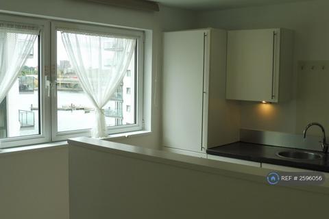 2 bedroom flat to rent, Albert Basin Way, London, E16