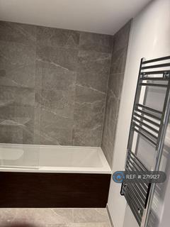 undefined, Castle Street, Luton, LU1