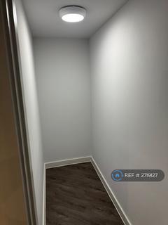 undefined, Castle Street, Luton, LU1