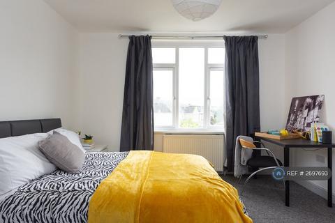 6 bedroom terraced house to rent, Filton Avenue, Horfield, Bristol, BS7