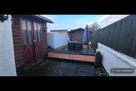 1 bedroom flat to rent, Burrell Road, Ipswich, IP2