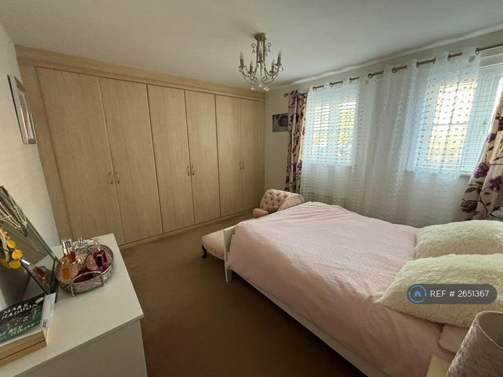 Main Bedroom 4