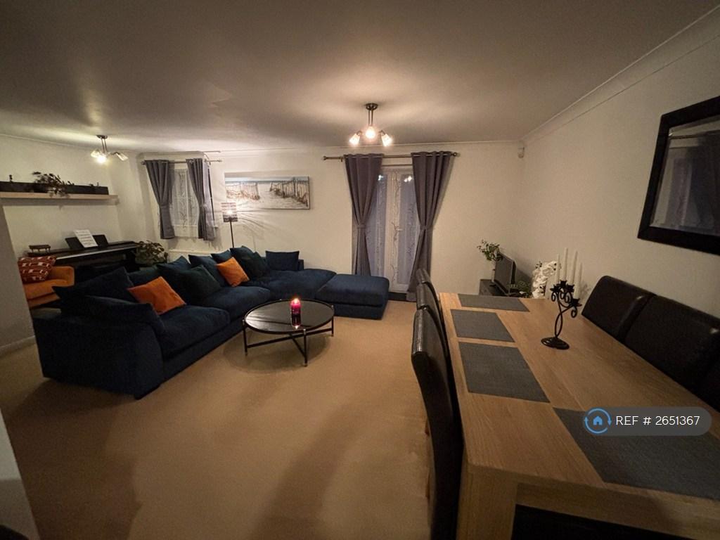 Lounge 5