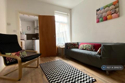 3 bedroom terraced house to rent, Skipworth Street, Leicester, LE2