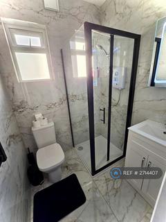 Studio to rent, Philbeach Gardens, London, SW5