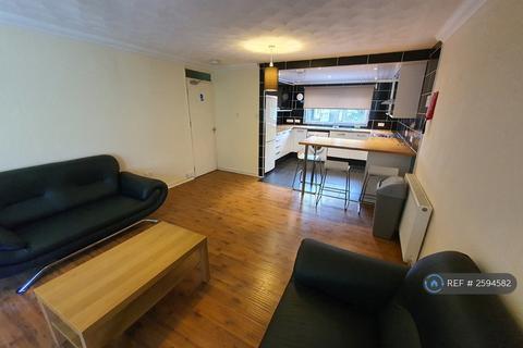 3 bedroom flat to rent, Hmo Licensed - St. Mungo Avenue, Glasgow, G4
