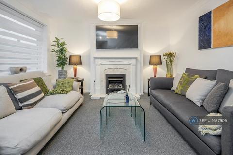 5 bedroom semi-detached house to rent, Wentworth Way, Ascot, SL5