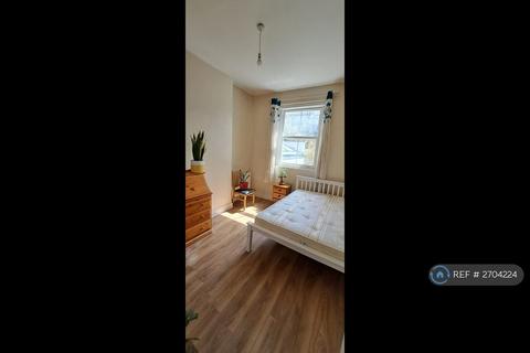 undefined, Graces Road, London, SE5