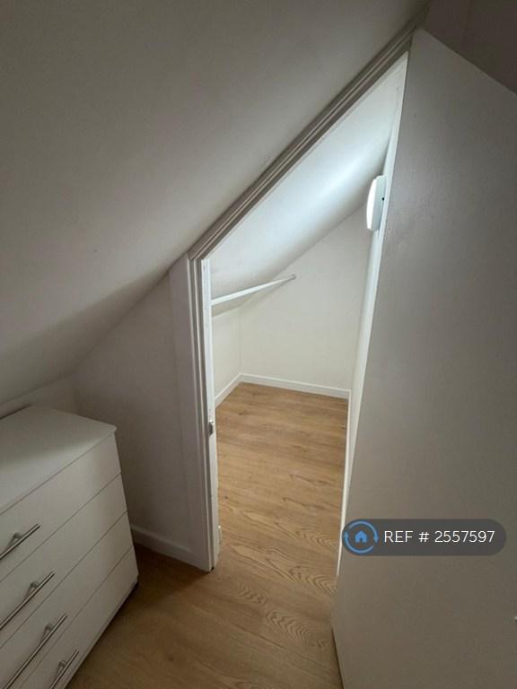 Room 5