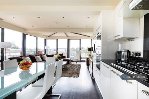 undefined, Redmans Road, London, E1
