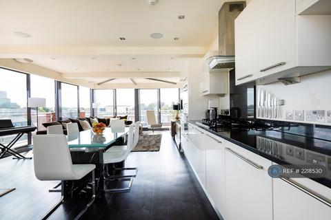 undefined, Redmans Road, London, E1