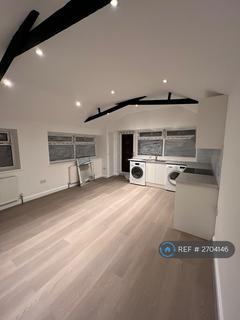 undefined, Kingsway, Farnham Common, SL2
