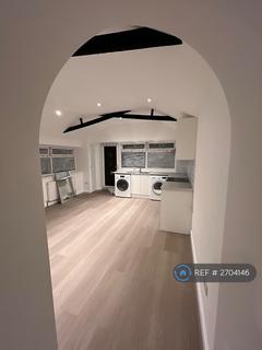 undefined, Kingsway, Farnham Common, SL2