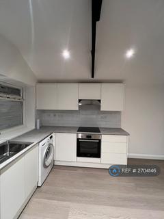 undefined, Kingsway, Farnham Common, SL2