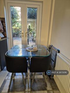 2 bedroom terraced house to rent, Trothy Road, London, SE1