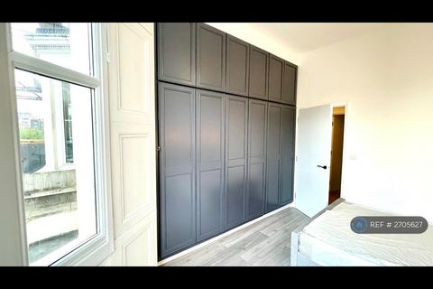 2 bedroom flat to rent, Prince Of Wales Road, London, NW5