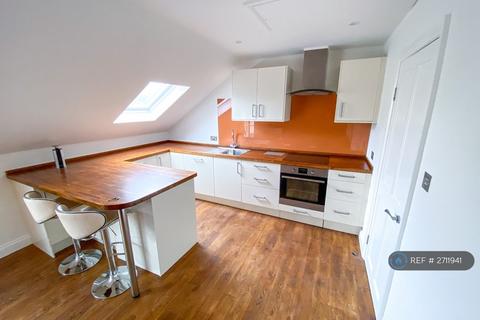 2 bedroom flat to rent, Hanover Park, London, SE15