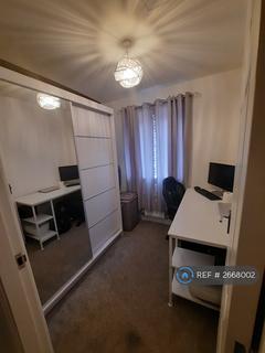 3 bedroom semi-detached house to rent, Christie Lane, Salford, M7