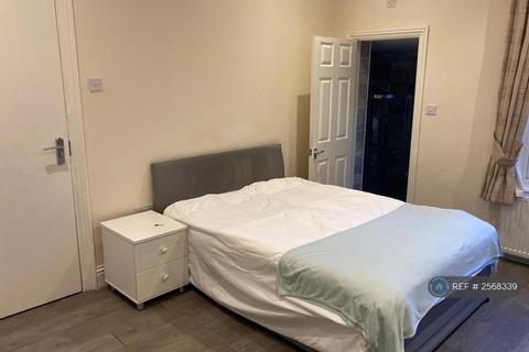 undefined, Brook Street, Luton, LU3