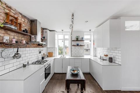 2 bedroom apartment for sale, Shacklewell Lane, London, E8