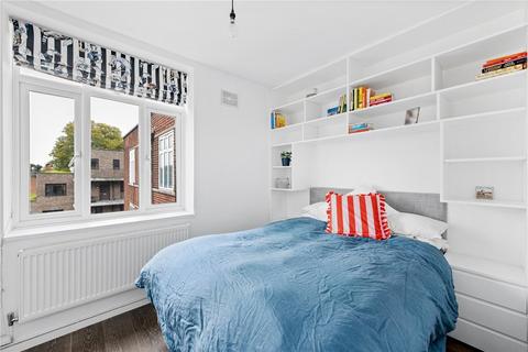 undefined, Shacklewell Lane, London, E8
