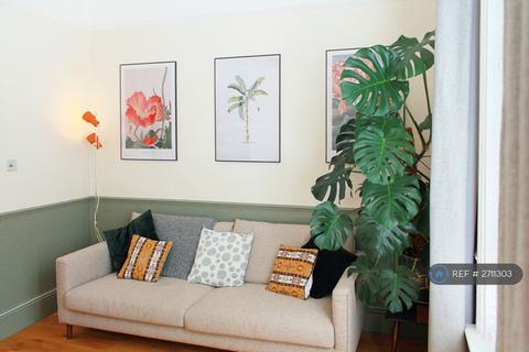 undefined, Kenninghall Road, London, E5