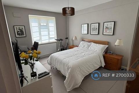 2 bedroom flat to rent, Edge Hill, Wimbledon, SW19