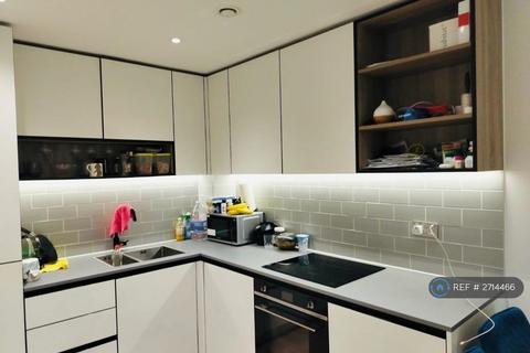 2 bedroom flat to rent, Fermont House, London, NW9