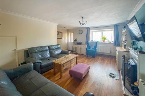 undefined, Douglas Close, Arundel BN18