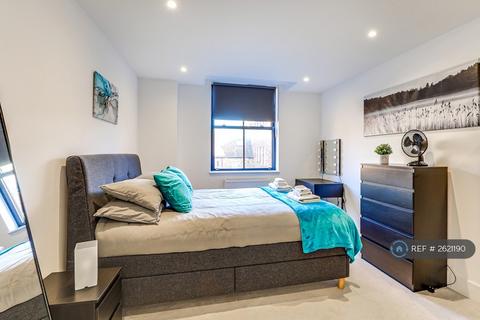 2 bedroom flat to rent, St. James House, Canterbury, CT1