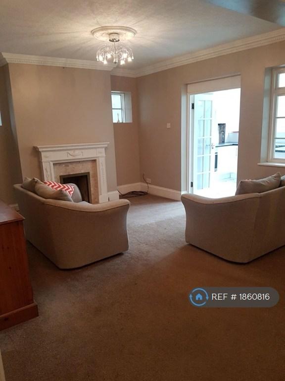 Living Room Leading To Kitchen