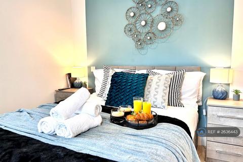 2 bedroom flat to rent, Queens Quay, Torquay, TQ1