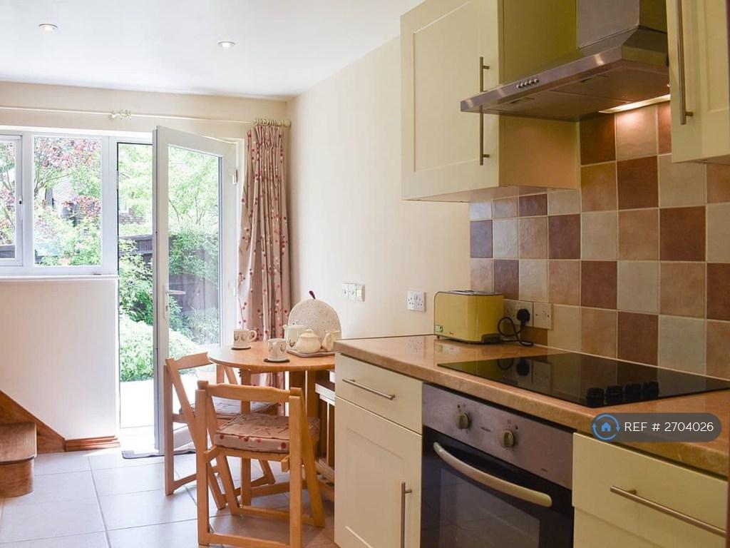Kitchen /Dining