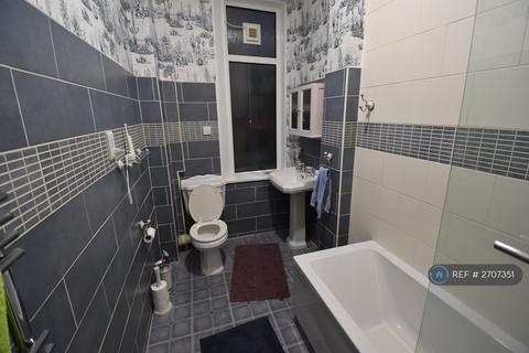 1 bedroom in a flat share to rent, Clifton Road, Aberdeen, AB24