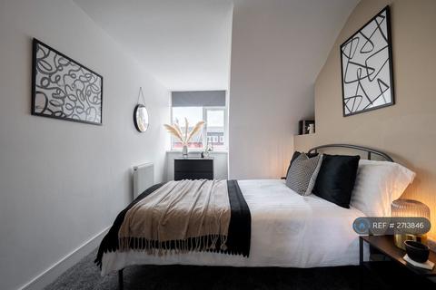 undefined, Autumn Grove, Leeds, LS6