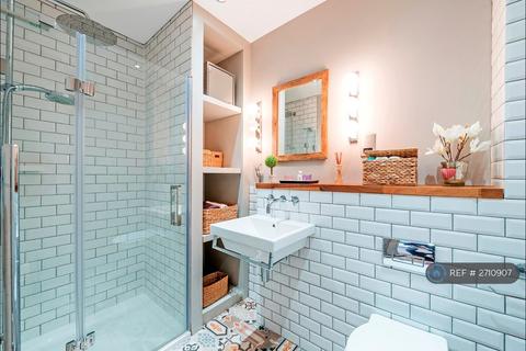 1 bedroom flat to rent, Arundel Gardens, London, W11