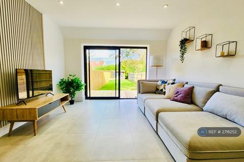 undefined, Tolworth Road, Surbiton, KT6