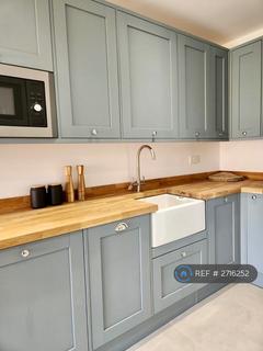 undefined, Tolworth Road, Surbiton, KT6