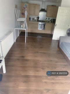 undefined, Smoothfields Court, Hounslow, TW3