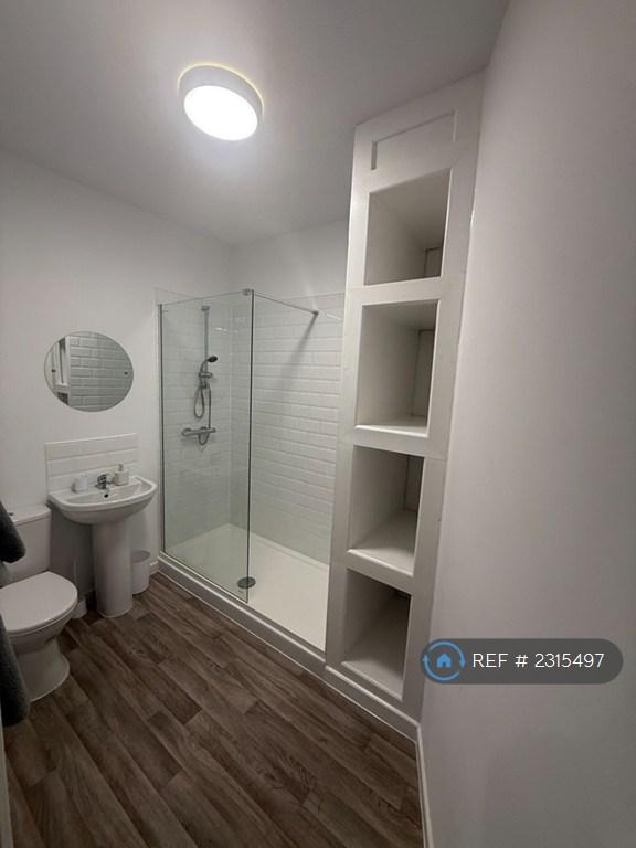Large Double Showers Ensuite