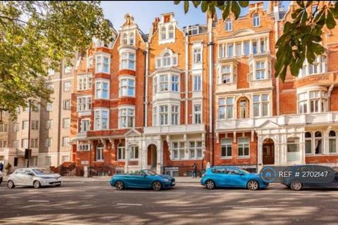 Studio to rent, Hyde Park Place, London, W2